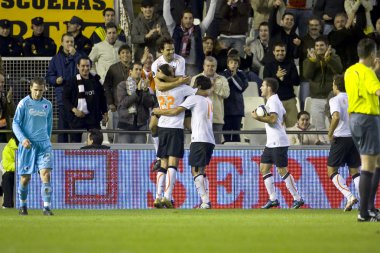 Valencia takım Morientes gol kutluyor