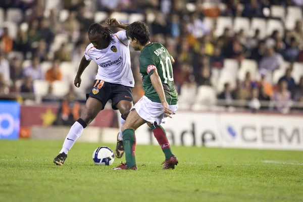 Manuel Fernandes (L) and Bruno (R) in action — Stock Photo, Image