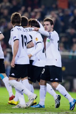 Juan Manuel bir gol puanlama sonra Mata