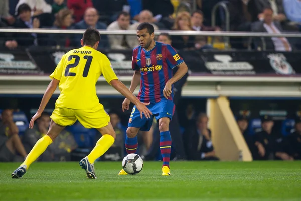 Dani Alves (R) and Bruno (L) in action — Stock Photo, Image