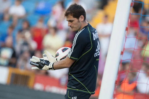 Iker casillas värmer upp innan matchen — Stockfoto