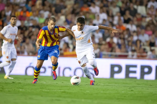 Jose Angel (R) and Roberto Soldado (L) during the Football Party Presentation match — Stock Photo, Image