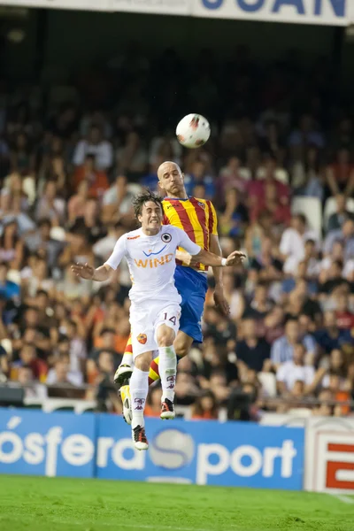 Bojan Krkic (L) e Bruno Saltor (R) durante o jogo Football Party Presentation — Fotografia de Stock