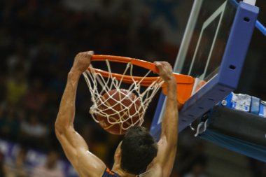 Lucic dunk oyun sırasında