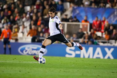 Mehmet Topal bir top ile