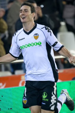 Aritz Aduriz skor gol kutlamak