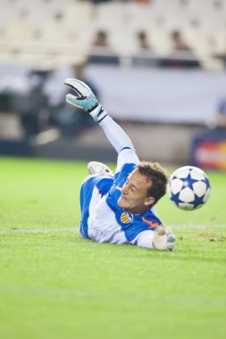 Kaleci Cesar Sanchez Isınma