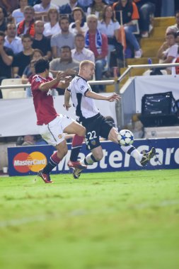 Jeremy Mathieu (R) ve Rafael (L) oyun sırasında eylem