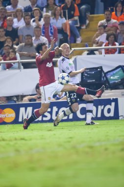 Jeremy Mathieu (R) ve Rafael (L) oyun sırasında eylem