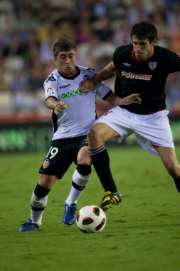 Javier Martinez (R) ve Pablo Hernandez (L) eylem