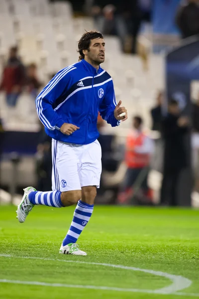 Raul Gonzalez warming up — Stock Photo, Image