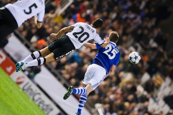 Ricardo 哥斯达黎加 (L) 和 Klaas-Jan Huntelaar (R) 在行动 — 图库照片