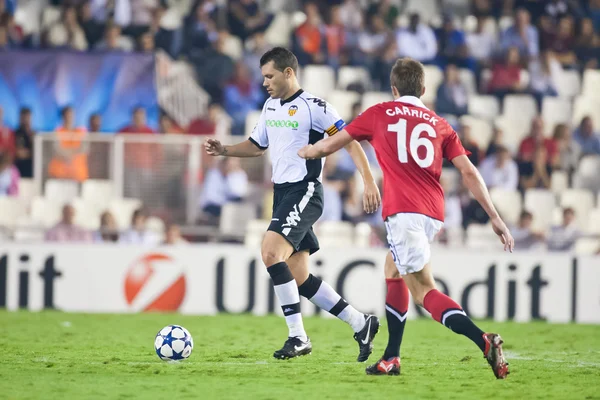 David Navarro (L) and Michael Carrick (R) during the game — Stock Photo, Image