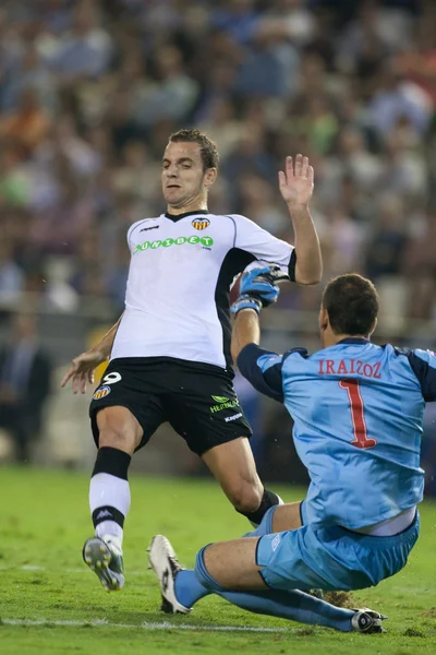 Il portiere Gorka Iraizoz (R) e Roberto Soldado (L) durante la partita — Foto Stock