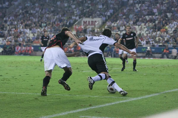 Alejandro Dominguez (R) a Mikel San Jose (L) během hry — Stock fotografie