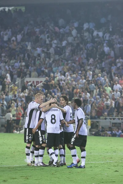 Valencia-Spieler feiern das Tor — Stockfoto