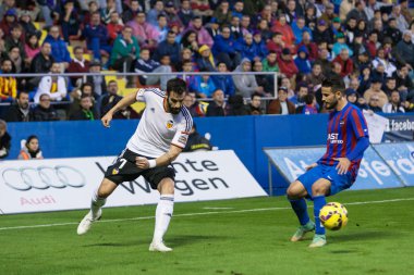 Alvaro Negredo (L) eylem