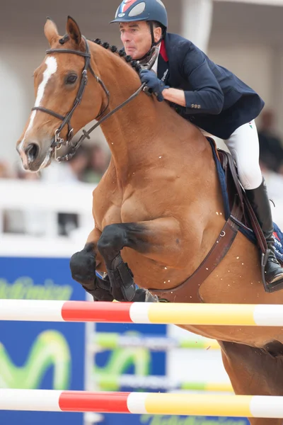 Cavaliere a cavallo durante il Global Champions Tour of Spain — Foto Stock