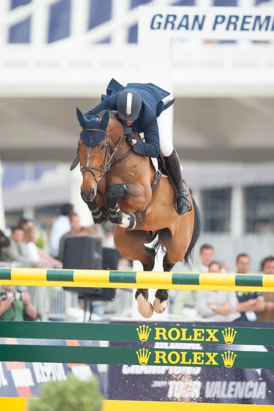 Cavaliere a cavallo durante il Global Champions Tour of Spain — Foto Stock