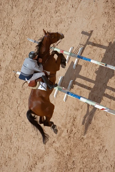 Cavaliere a cavallo durante il Global Champions Tour of Spain — Foto Stock