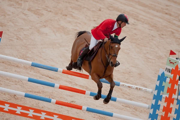 Cavaliere a cavallo durante il Global Champions Tour of Spain — Foto Stock