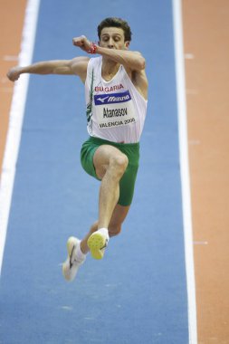 Nikolay Atanasov Mens uzun atlama finalinde yarışan
