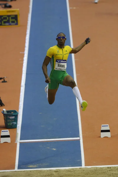 Godfrey khotso mokoena tritt im Weitsprung-Finale der Männer an — Stockfoto