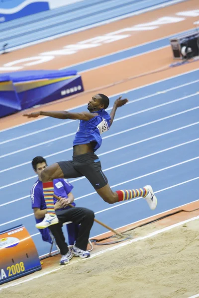 Atleta compete no Salto Longo dos Homens — Fotografia de Stock