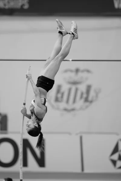 Atleta compete no Womens Pole Vault — Fotografia de Stock