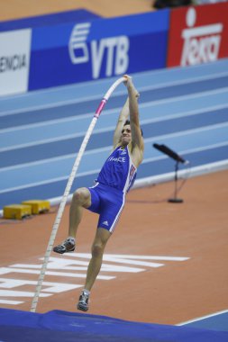 Renaud Lavillenie Erkekler sırıkla yarışıyor