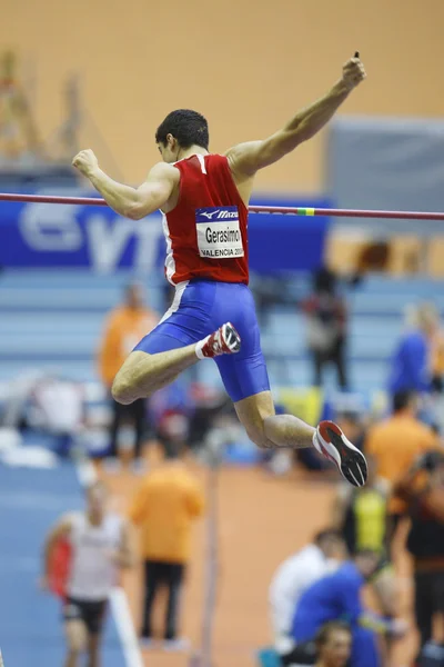 Pavel Gerasimov competes at the Men's pole vault — Stock Photo, Image