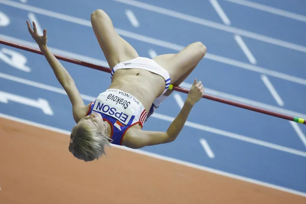 Iva Strakova compite en el salto de altura femenino — Foto de Stock