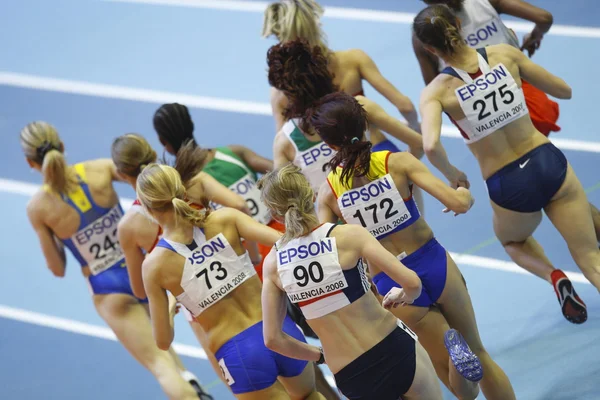 Soboleva, Desviat, Jarvenpaa, Yordanova, Antoci, Jamal, Wurth-Thomas, Burka, Tobias, Scott compite en Women 's 1500 metros — Foto de Stock