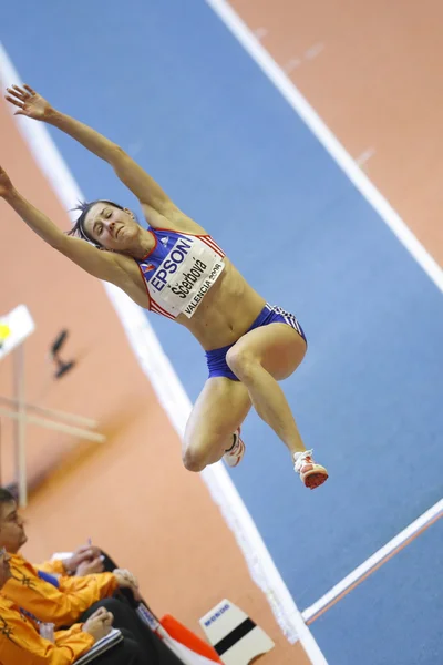 Denisa Scerbova kadın yeterlilik uzun atlama yarışıyor — Stok fotoğraf