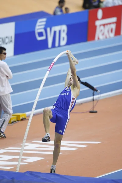 Renaud Lavillenie compete no salto do pólo masculino — Fotografia de Stock