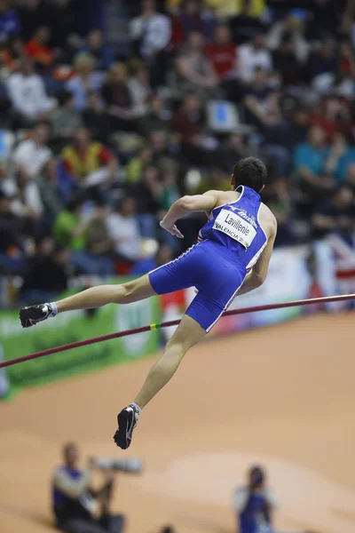 Renaud Lavillenie konkuruje w skoku o tyczce mężczyzn — Zdjęcie stockowe