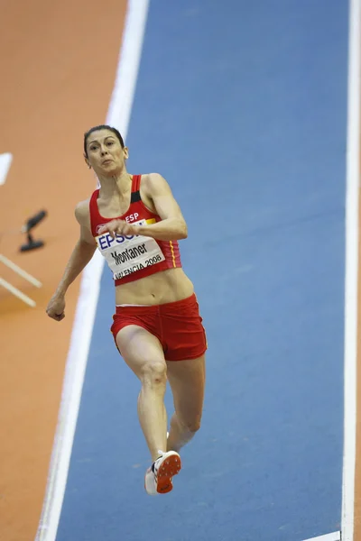 Concepción Montaner compite en el salto de longitud femenino — Foto de Stock