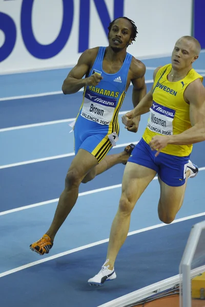 Johan Wissman i Chris Brown konkuruje w biegu na 400 m — Zdjęcie stockowe