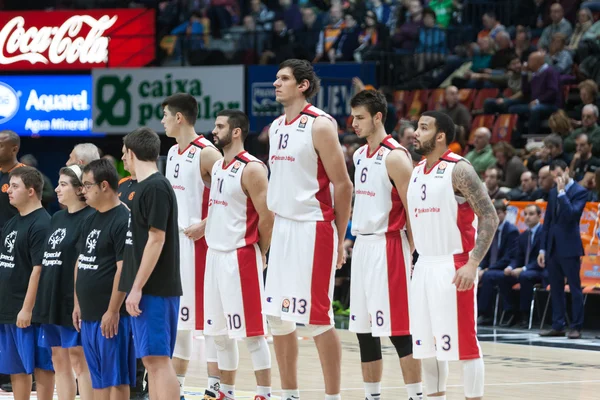 Marcus Williams (L), Nemanja Dangubic, Boban Marjanovic, Branko Lazic i Luka Mitrovic przed meczem — Zdjęcie stockowe