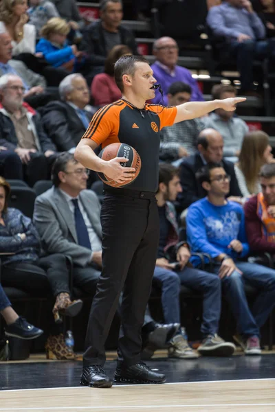 Referee with a ball — Stock Photo, Image