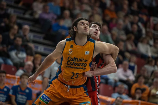 Kresimir Loncar (F) durante el partido — Foto de Stock