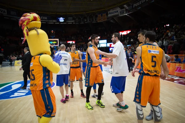 Valencia squadra Giocatori di basket dopo la partita — Foto Stock