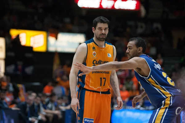 Rafa Martinez (L) and  Sadiel Rojas (R) during the game — Stock Photo, Image