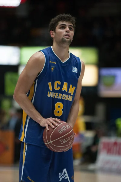 Raulzinho Neto at the free throw — Stock Photo, Image