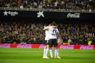 valencia oyuncuların gol kutluyor