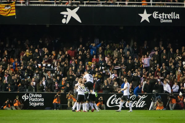 Jogadores de Valencia comemorando um gol — Fotografia de Stock