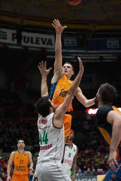 Nemanja Nedovic en action — Photo