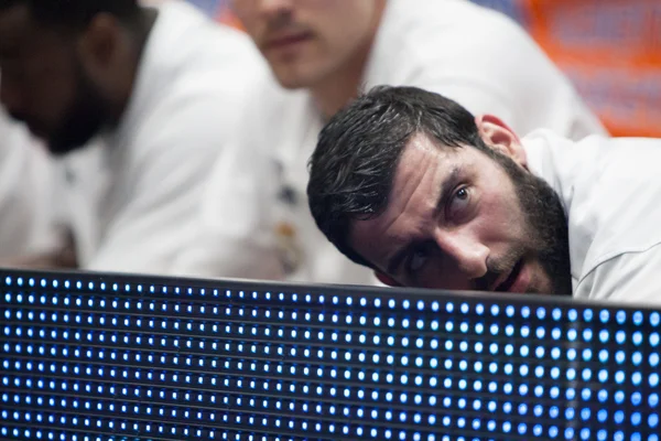 Bourousis during the game on the bench — Stock Photo, Image