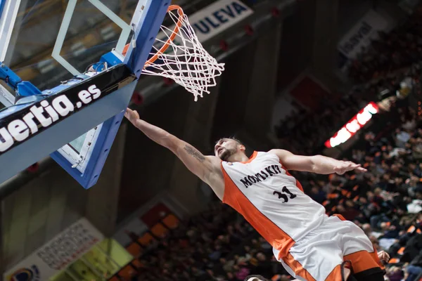 Valencia basket club und montakit fuenlabrada — Stockfoto