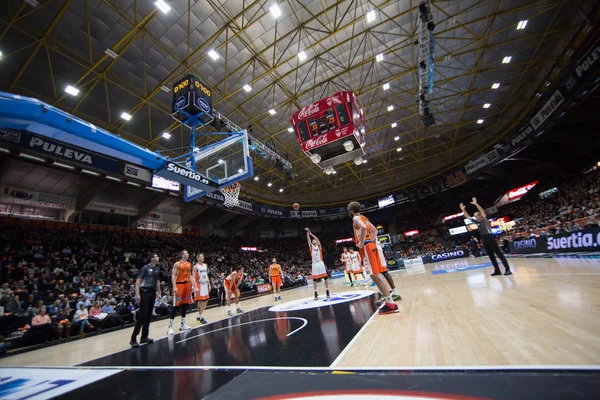 Valencia Basket Club e Montakit Fuenlabrada — Fotografia de Stock